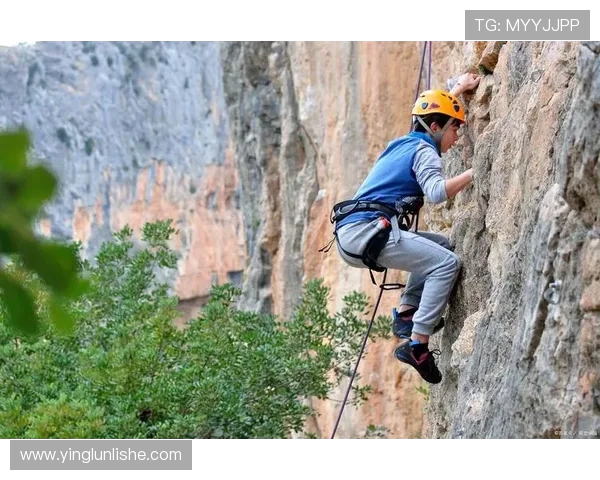 杭州攀岩队与成都攀岩队赛后复盘分析团队配合与战术执行的关键因素