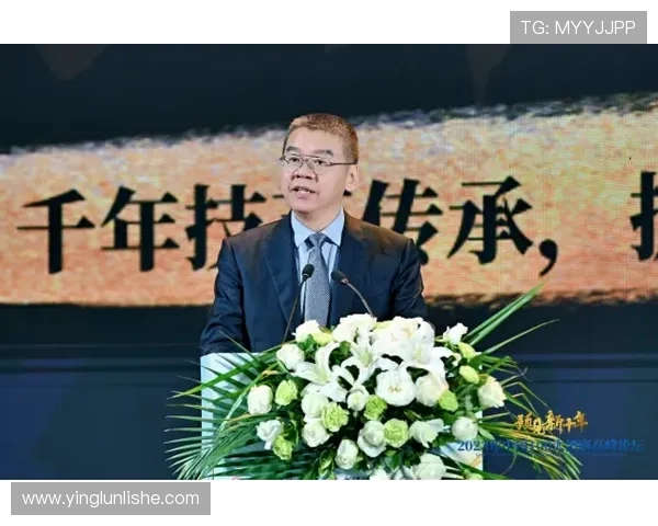 滑板与人生的交响曲:周强的深度对话与成长之路 滑板与人生的交响曲:周强的深度对话与成长之路