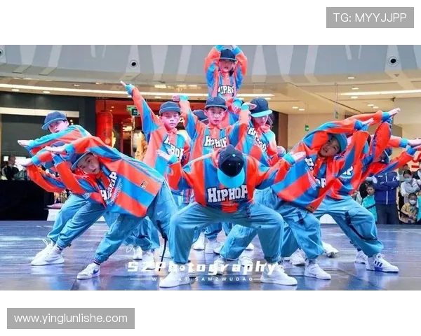 重庆街舞队与杭州街舞队技术对比赛后分析与精彩亮点回顾