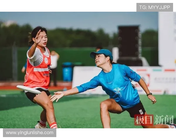 飞盘灵活性大比拼杭州飞盘队表现出色创下新纪录