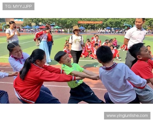 凝聚青春力量弘扬拼搏精神推动全民健身共筑体育强国梦想