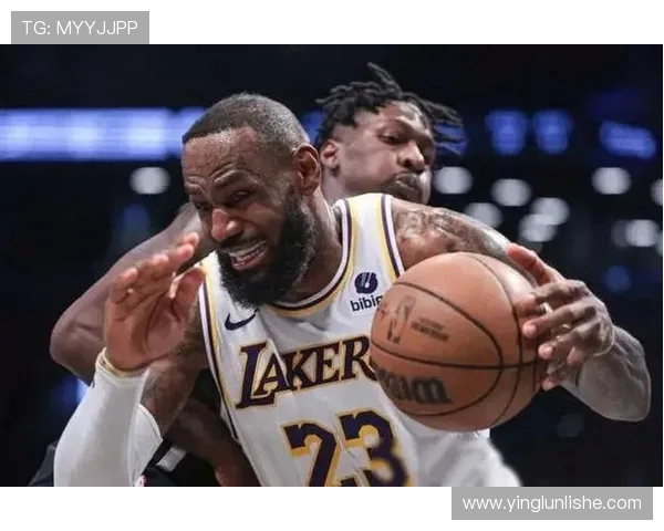 乔利与福利特激战正酣比分悬念不断引发球迷热议